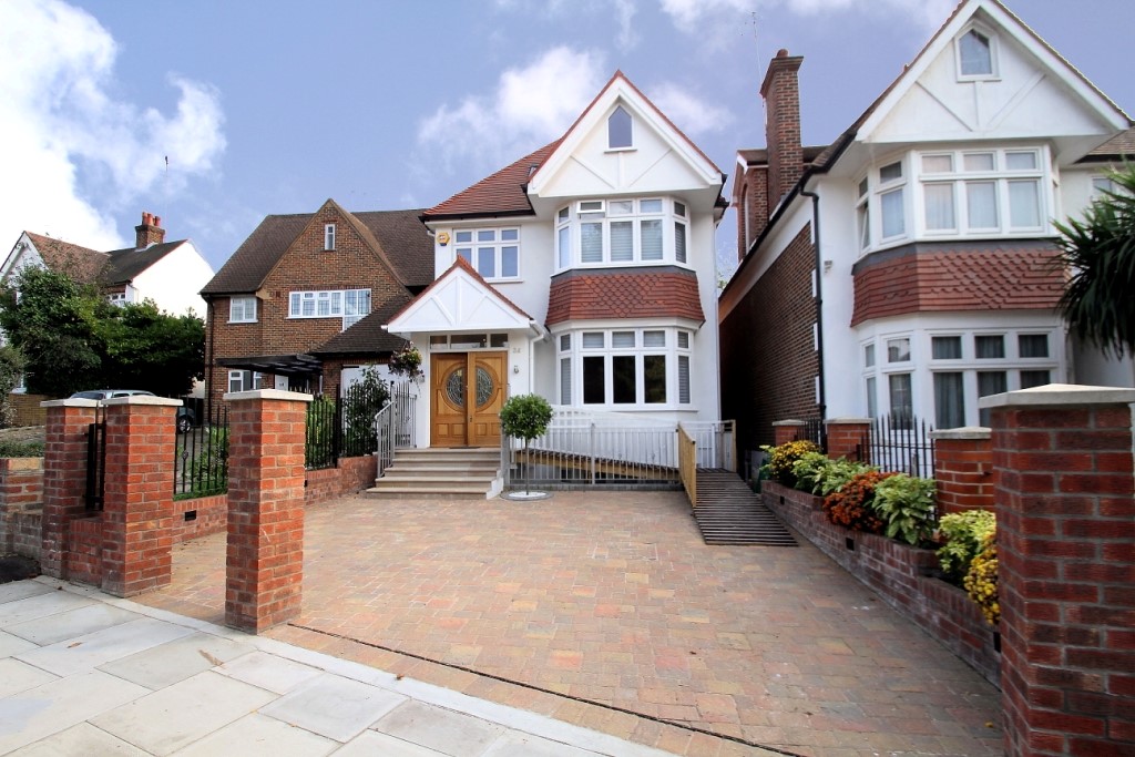 Mount Avenue, Ealing